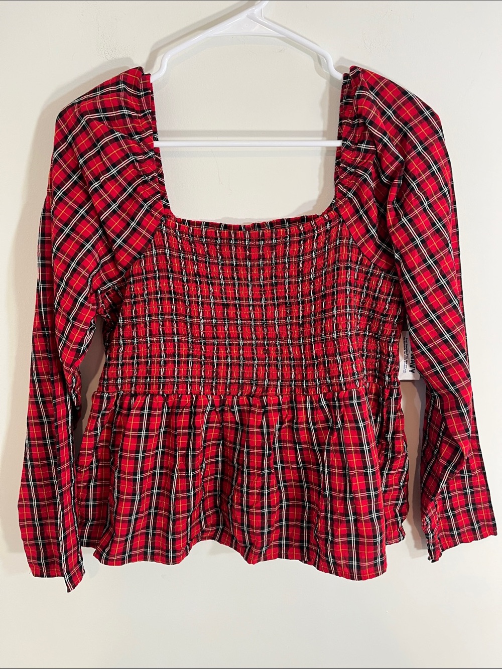 Old Navy plaid smocked top Large NWT
